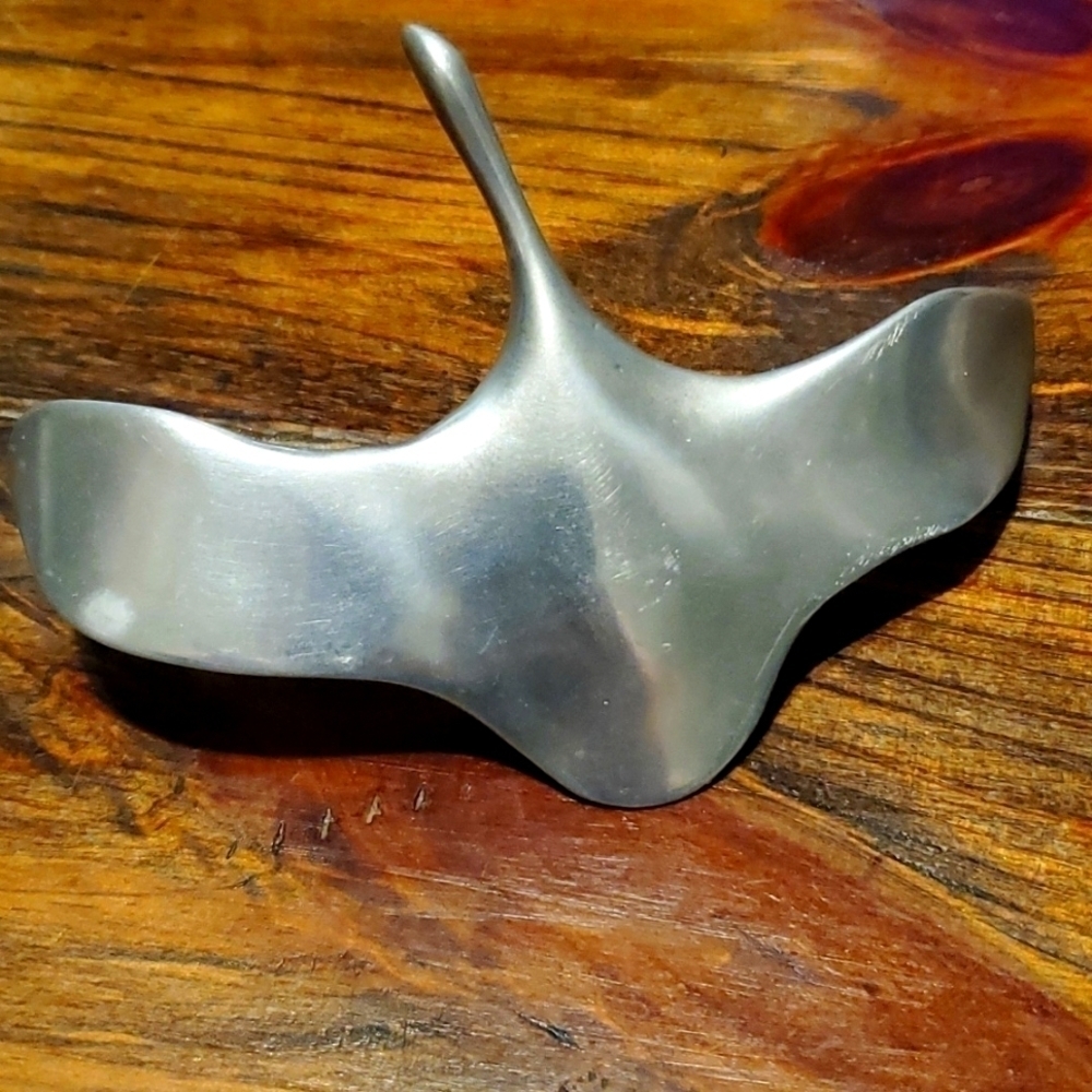 Vintage Hoselton Canada Aluminum Flying Goose Paperweight #270